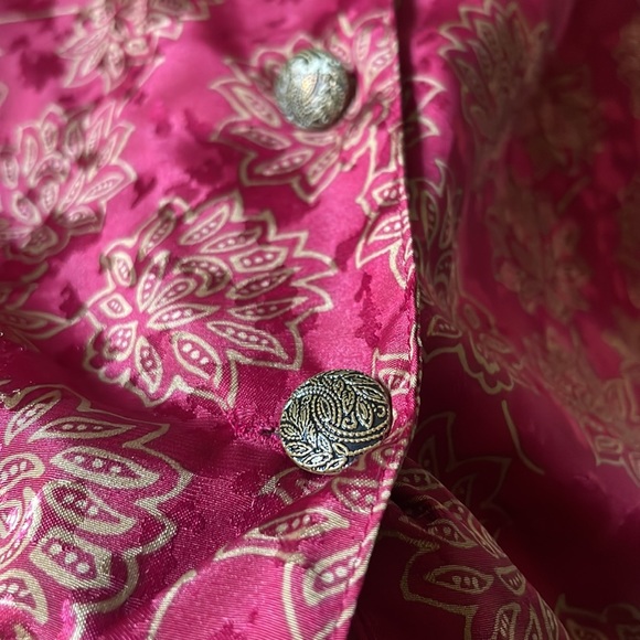 Vintage Andrea Gayle polyester floral button down blouse with shoulder pads - Picture 5 of 8